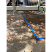 Delimitación del espacio elegido en el patio para el huerto