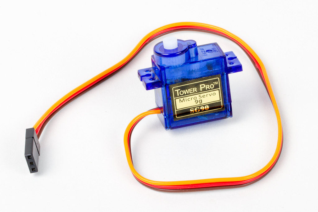 Imagen que muestra un micro servomotor