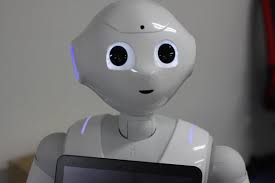 Cabeza de robot de color blanco	