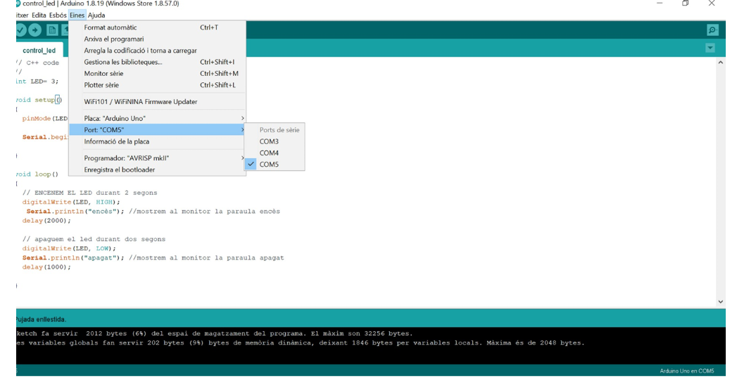Selecció de port de connexió de l'ordinaodr