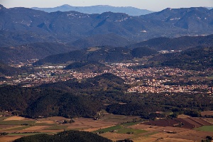 Vista d'Olot des del Puigsacalm