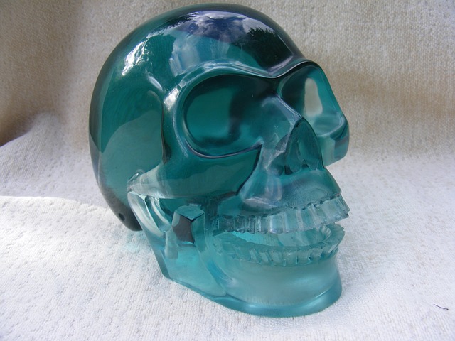 Calavera de cristal azul