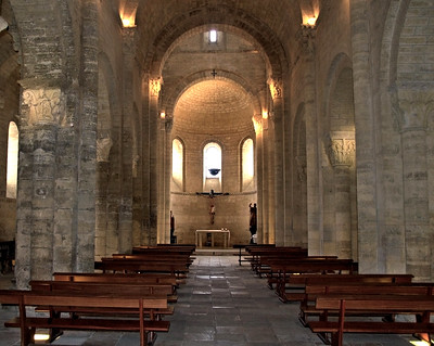 Interior de la iglesia de San Martín de Tours