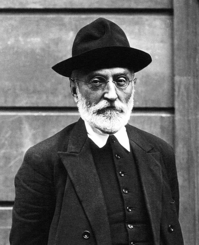 Foto de Miguel de Unamuno en blanco y negro